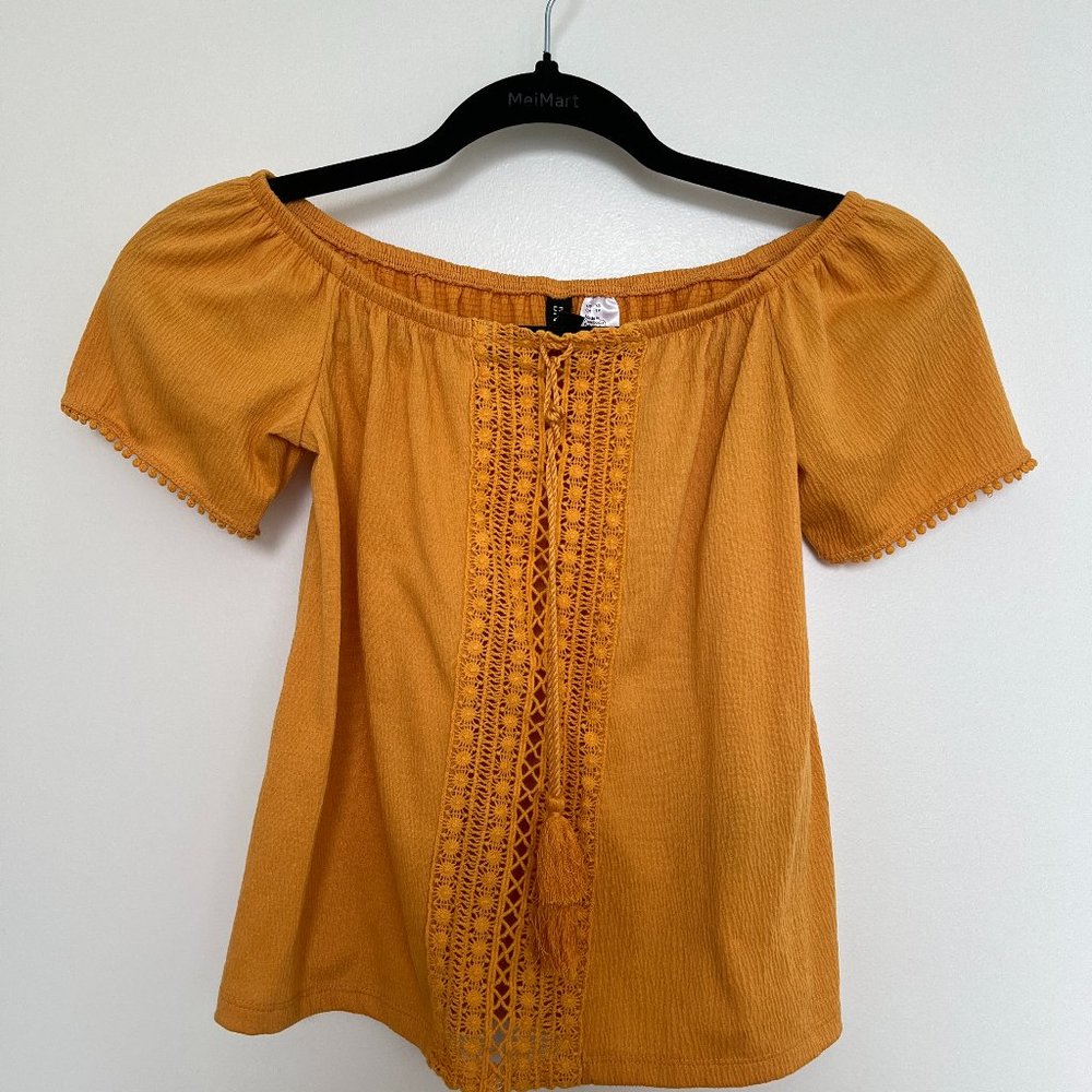 H&M | top | Yellow | Size:xs